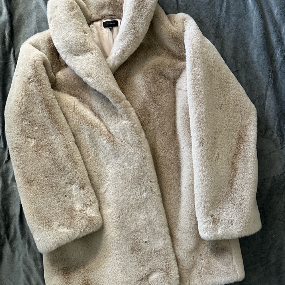 MAJORELLE Soft Beige Teddy Jacket - Picture 3 of 7